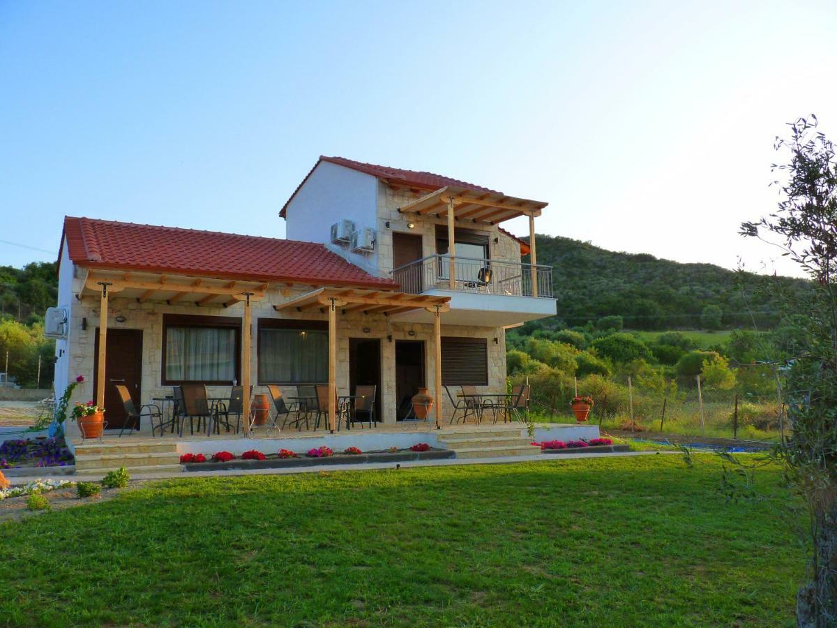 Agrielia Apartments Pefkochori Ngoại thất bức ảnh